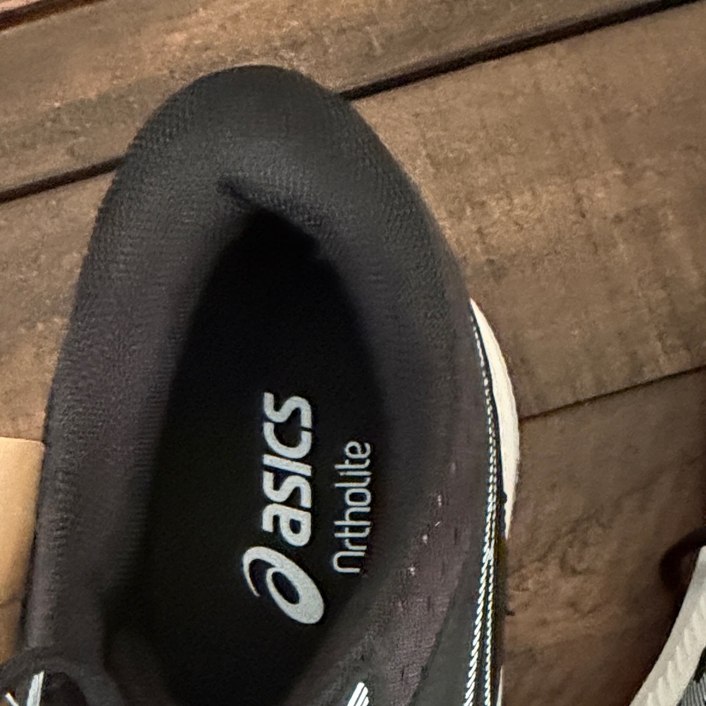 ASICS Black and White Athletic Sneakers men’s 9.5 - Picture 5 of 7